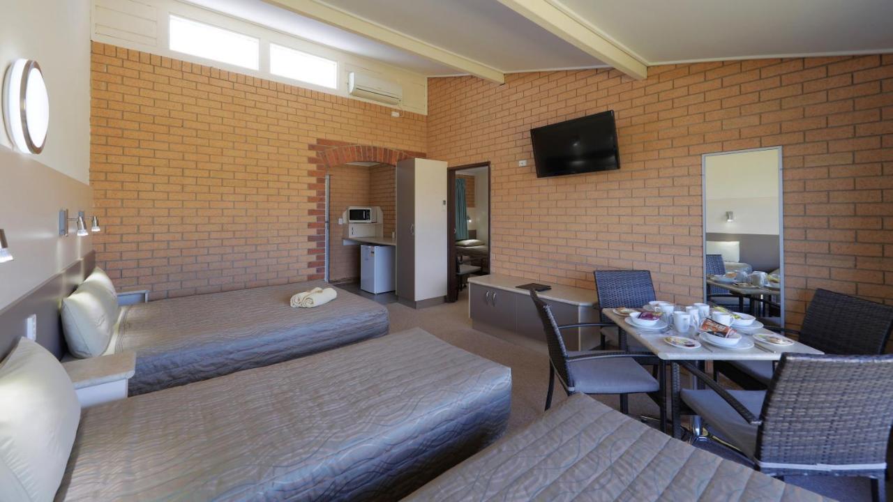 Tenterfield Motor Inn Zewnętrze zdjęcie