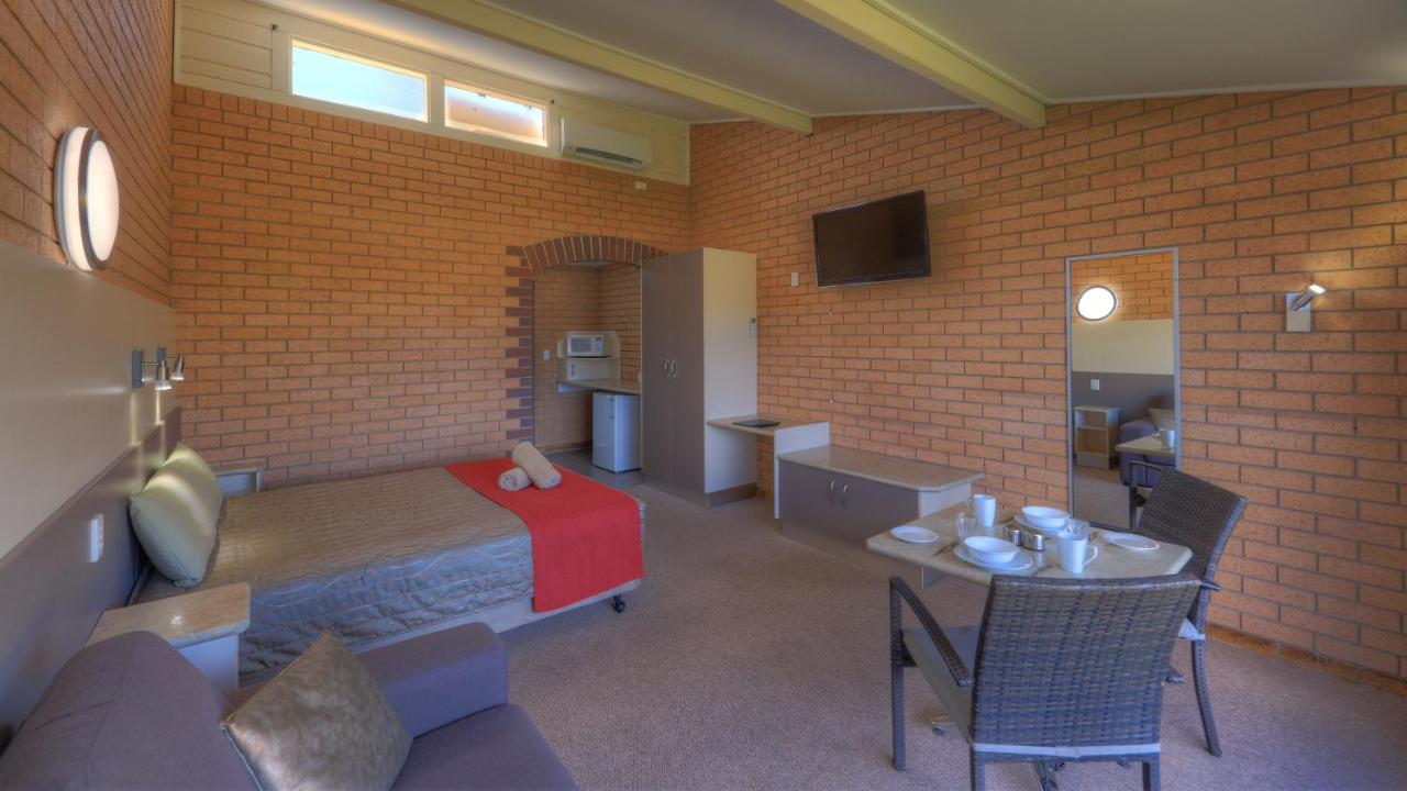 Tenterfield Motor Inn Zewnętrze zdjęcie