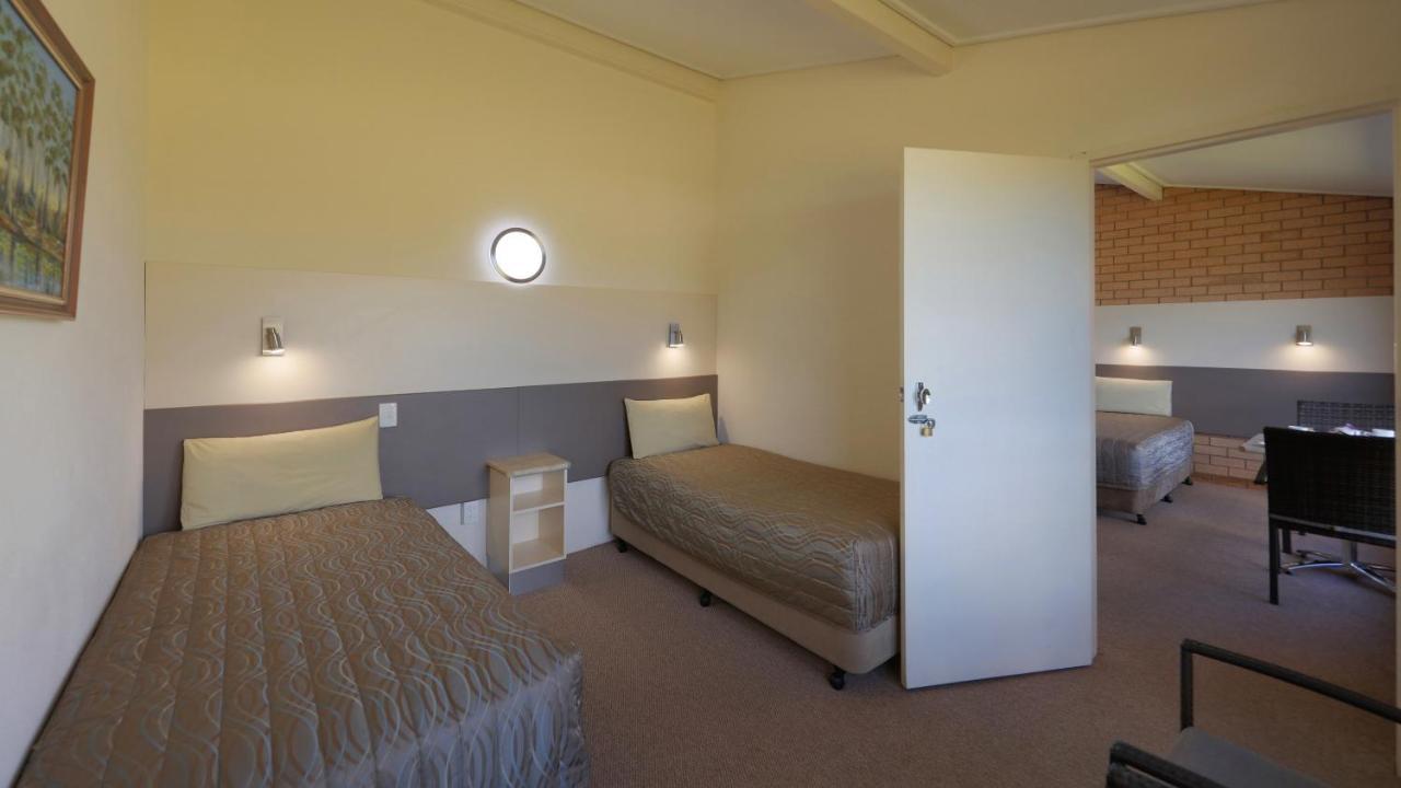 Tenterfield Motor Inn Zewnętrze zdjęcie